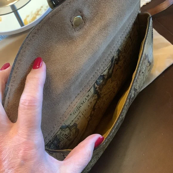 Patricia Nash Kirby crossbody + dust cover EUC